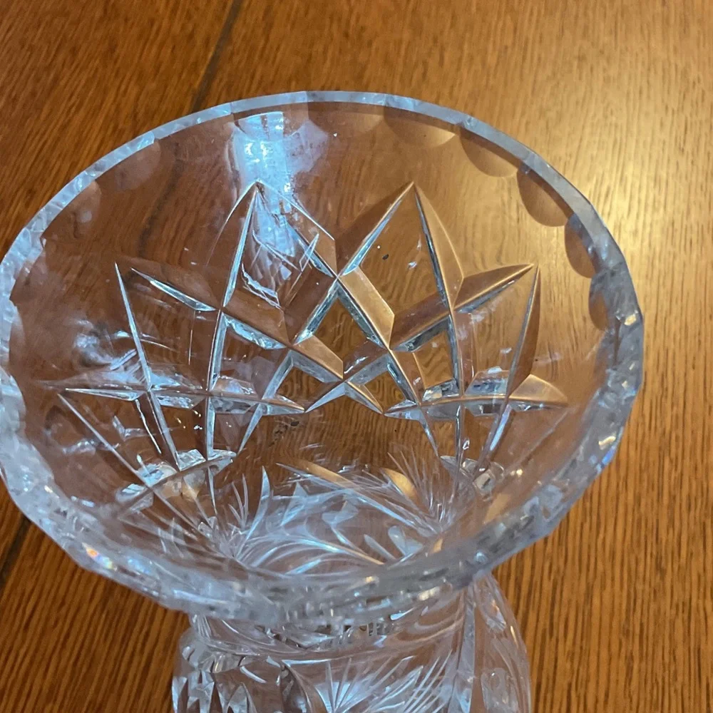 Elegant Crystal Vase